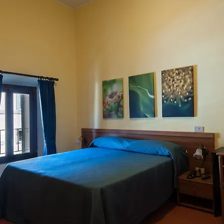 Hotel Capranica 酒店