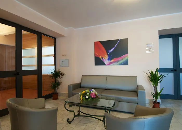 Hotel Capranica Ξενοδοχείο 2*